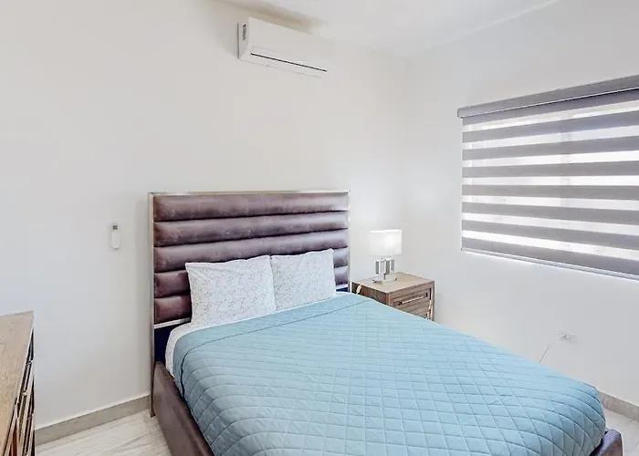 Сasa de vacaciones Luxurious Mountain-view Close To The Sea With Rooftop Sunset Views *