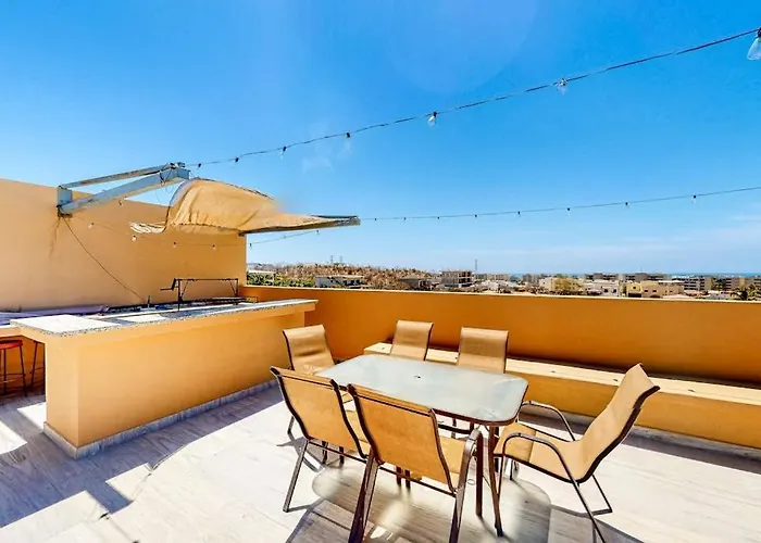 Сasa de vacaciones Luxurious Mountain-view Close To The Sea With Rooftop Sunset Views
